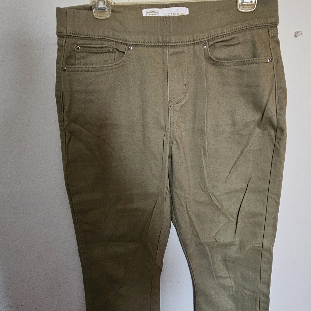 Signature by Levi Strauss Olive Green Ponte Pants